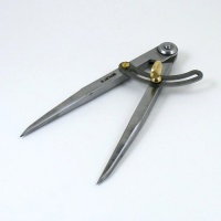 Dividers / Scratch Compasses - artisanleather.co.uk
